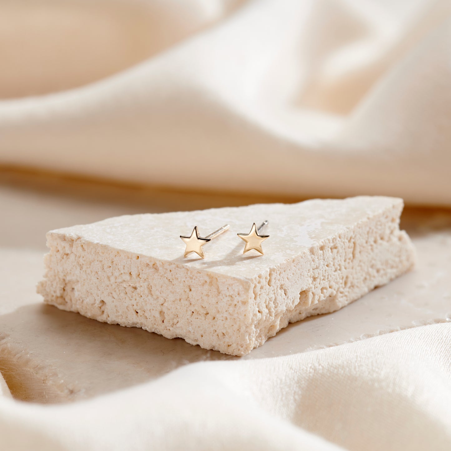 9ct Gold Star Stud Earrings