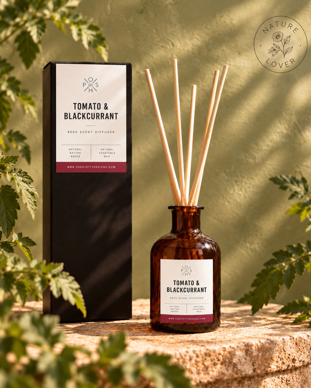 Tomato & Blackcurrant reed diffuser with reeds and presentation box