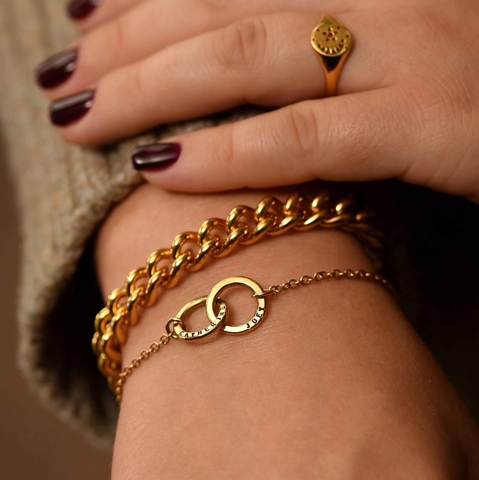 Personalised double hoop two names bracelet with medium chain